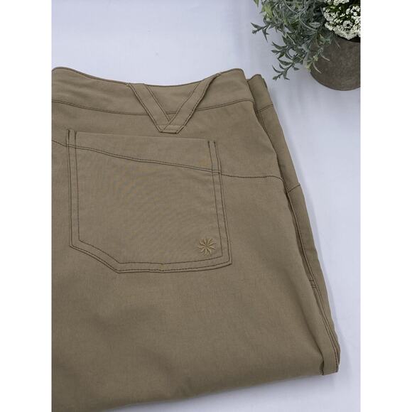 Athleta Tan Khaki Outdoor Utility Hiking Cargo Pants Sz 12 Style #219042 Pockets - Picture 1 of 11